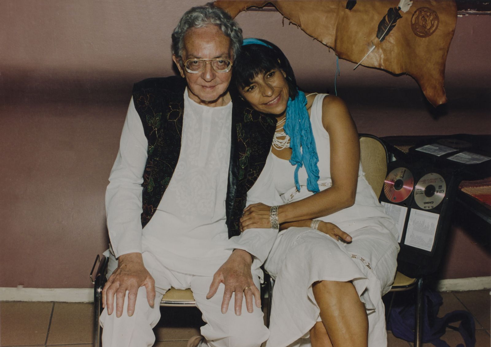 Lily Pérez junto a Rolando Toro